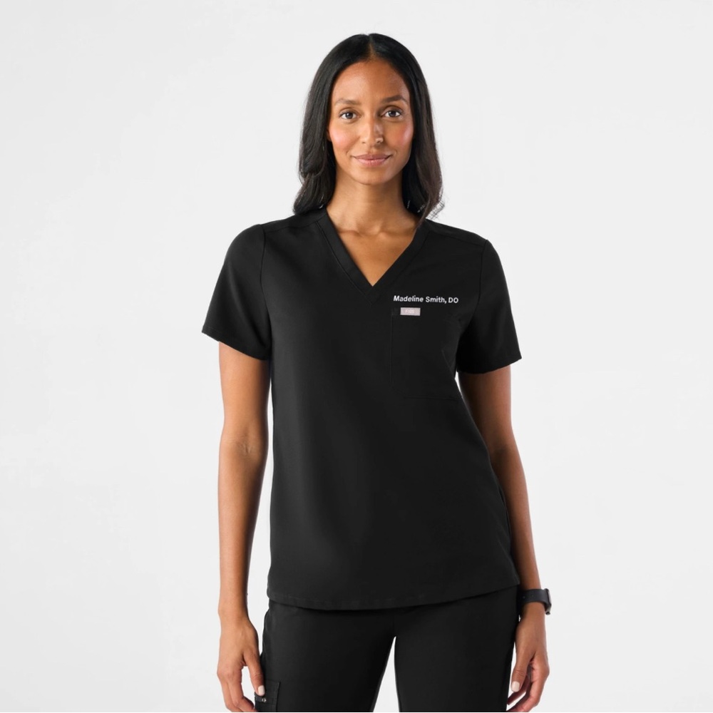 NWT XS FIGS Catarina top in Black